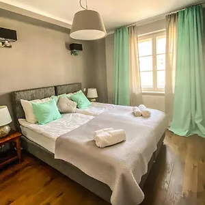 Appartement Nowy Swiat 29, Warschau