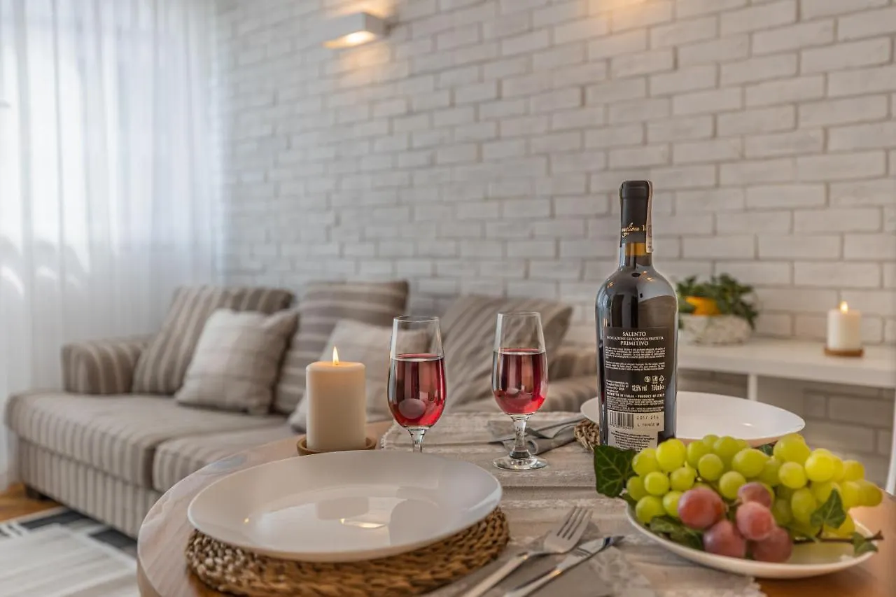 Apartment Strict Warsaw Center - Metro,Free Parking