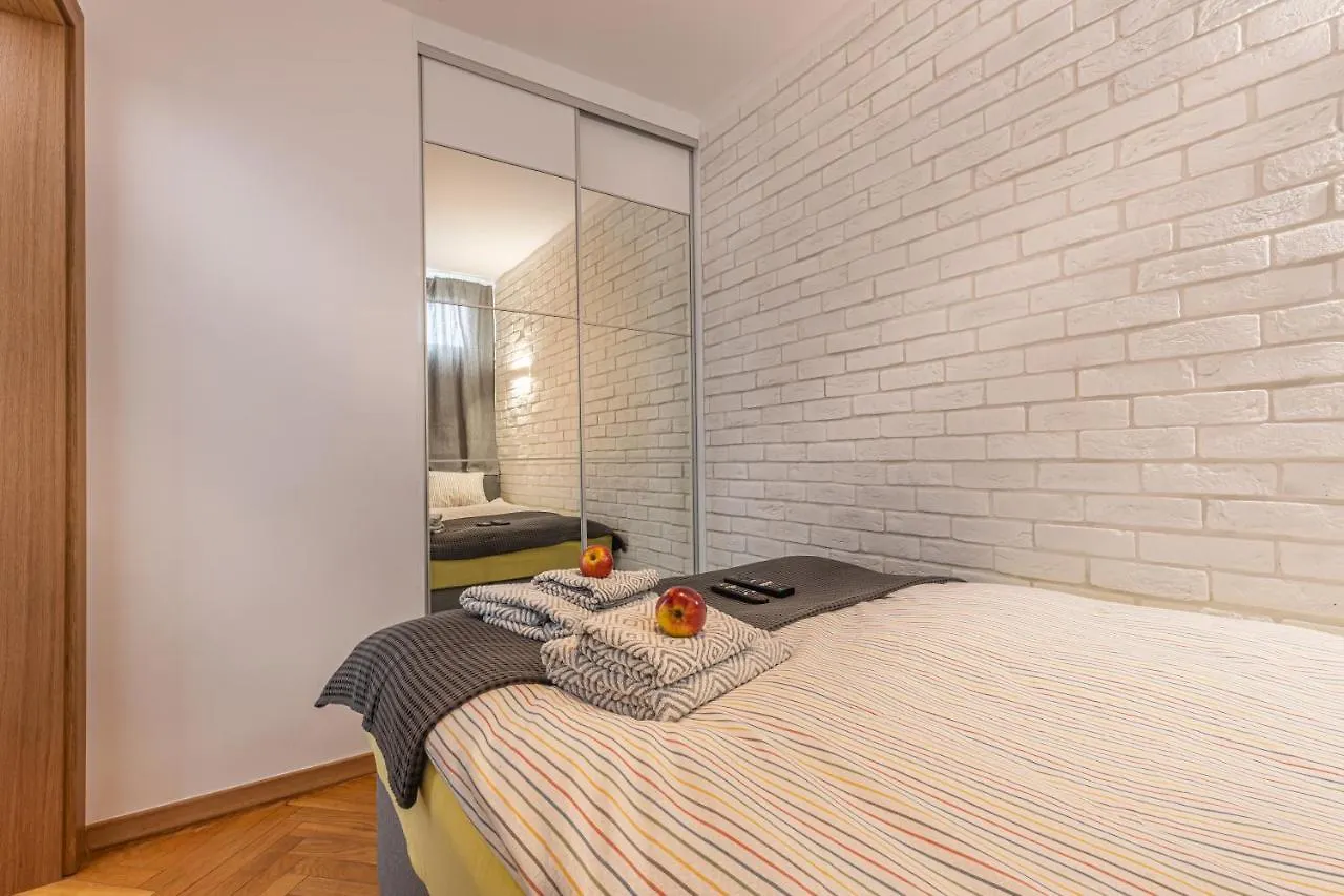 Apartment Strict Warsaw Center - Metro,Free Parking